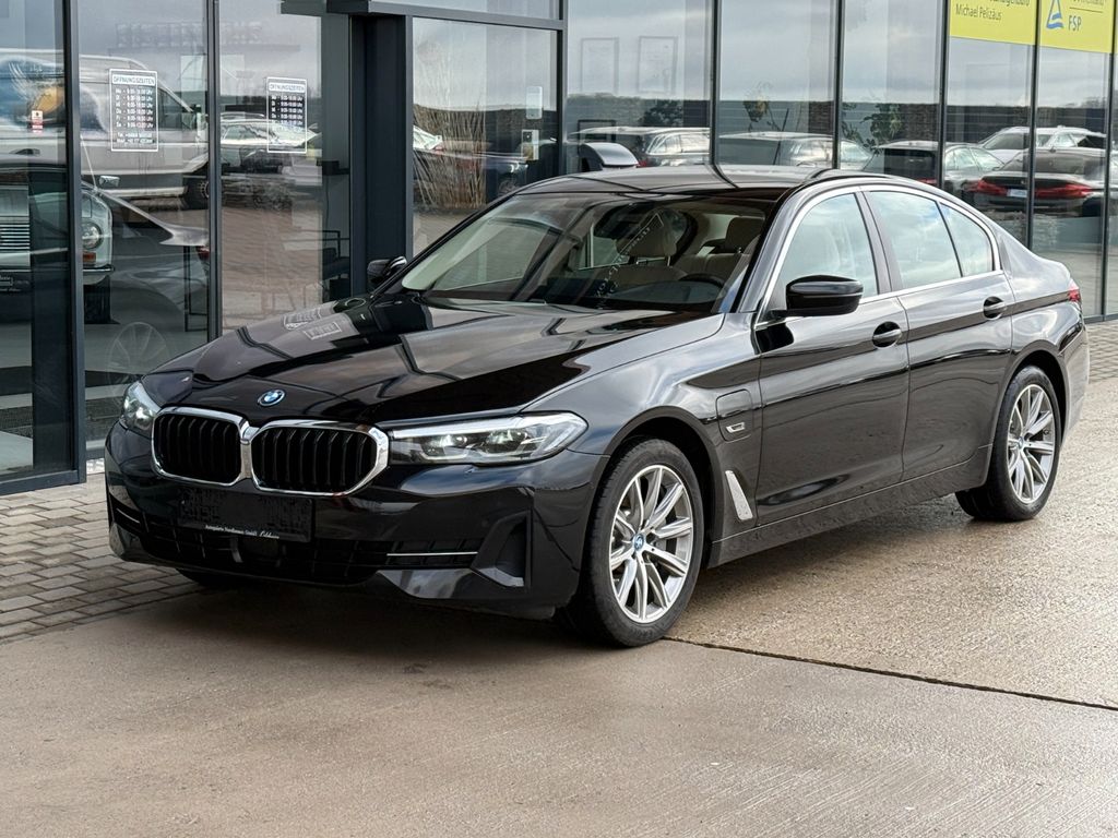 BMW 530e Limousine Sport Line Kamera/LED/LKHZ/SHZ