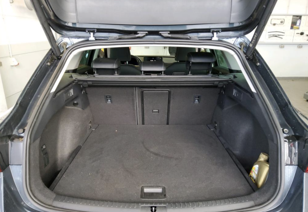 SEAT Leon Style Kamera/Memory/LHZ/LED/BeatsAudio/SHZ