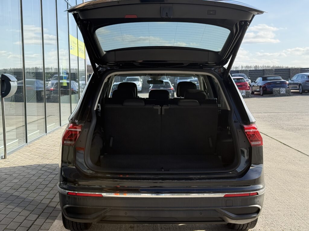 VW Tiguan Allspace 7 Sitzer/Kamera/SHZ/Digital