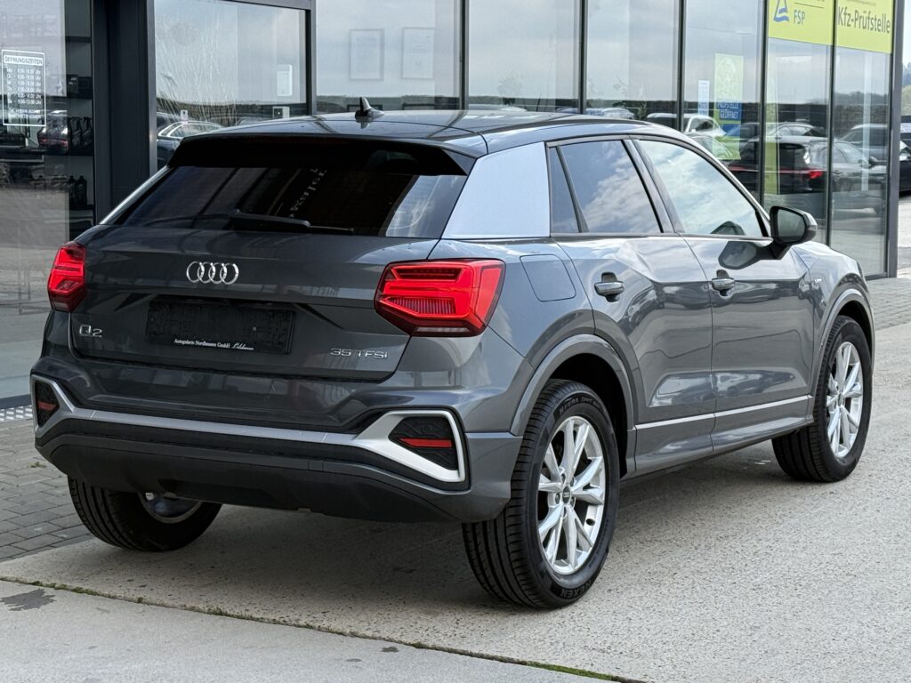 Audi Q2 35 TFSI S line/Kamera/Digital/SHZ/Matrix