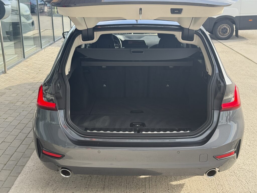 BMW 320 d xDrive Advantage Laser/HUD/Kamera/SHZ