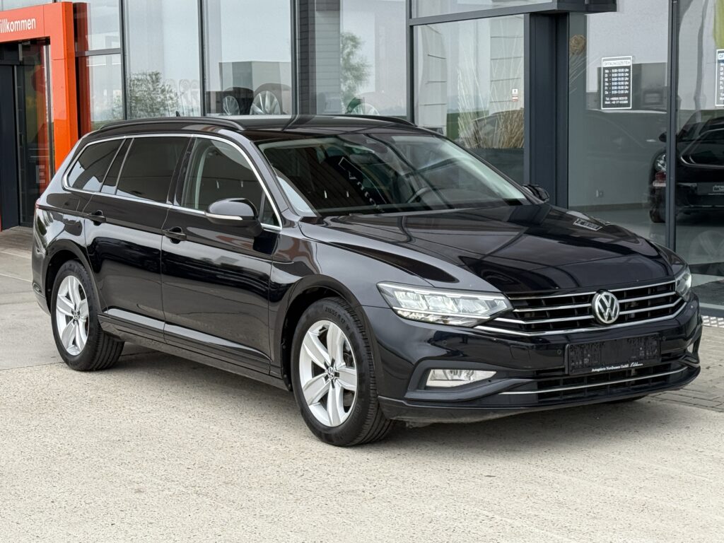 Volkswagen Passat Business Kamera/Massage/ACC/LED
