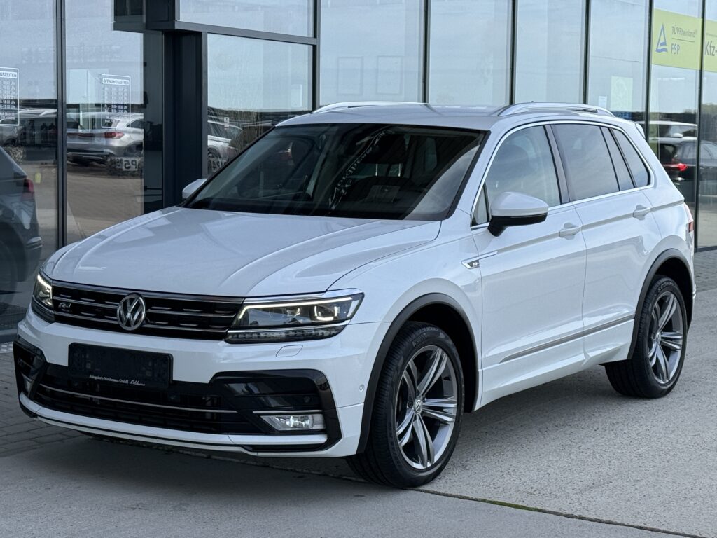 Volkswagen Tiguan Highline 4Motion HUD/Kamera/LKHZ/SHZ/LED