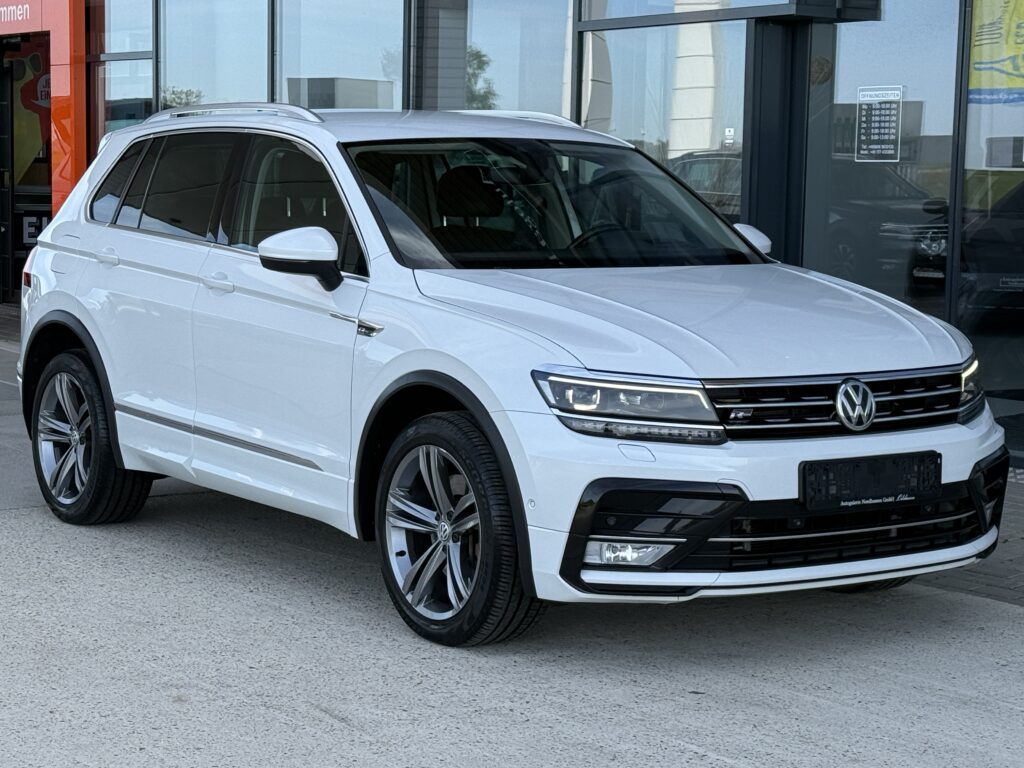 Volkswagen Tiguan Highline 4Motion HUD/Kamera/LKHZ/SHZ/LED