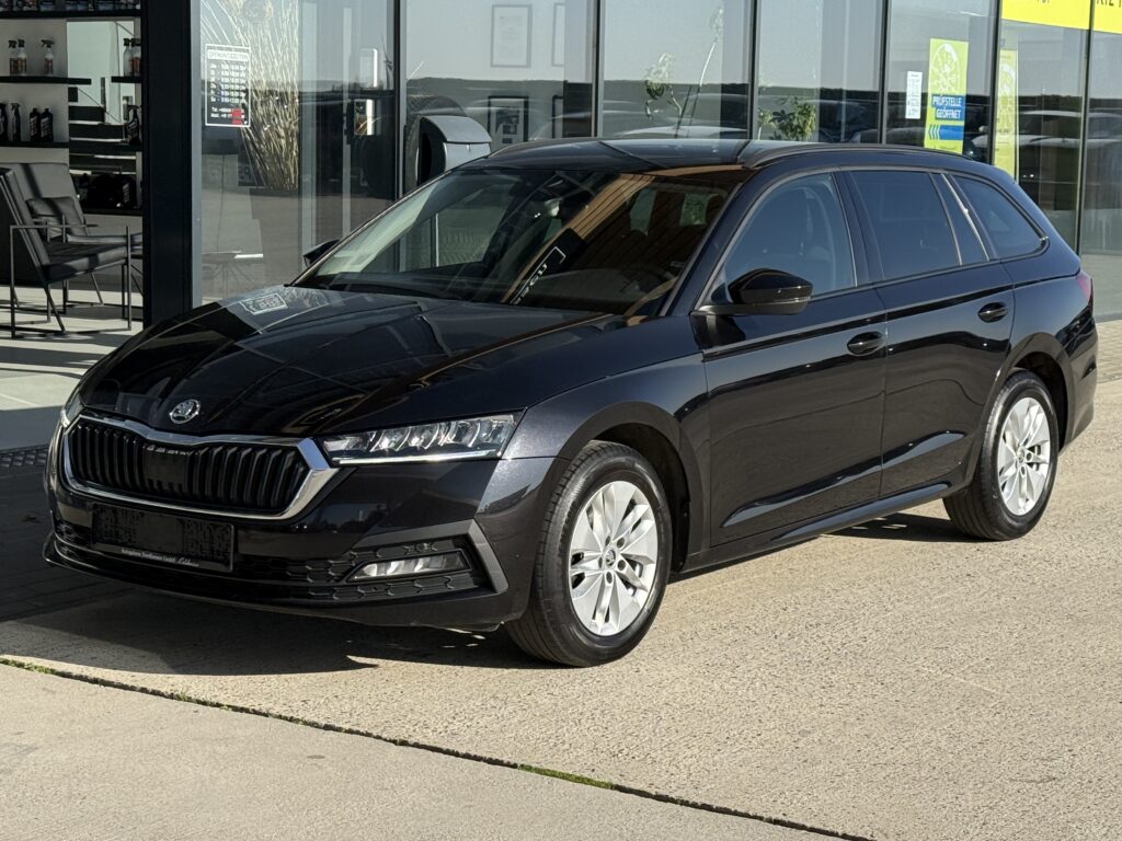 Skoda Octavia Ambition ACC/LKHZ/LED/SHZ