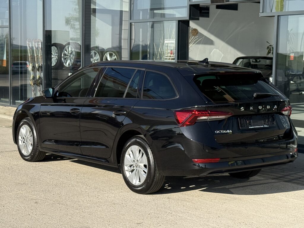 Skoda Octavia Ambition ACC/LKHZ/LED/SHZ