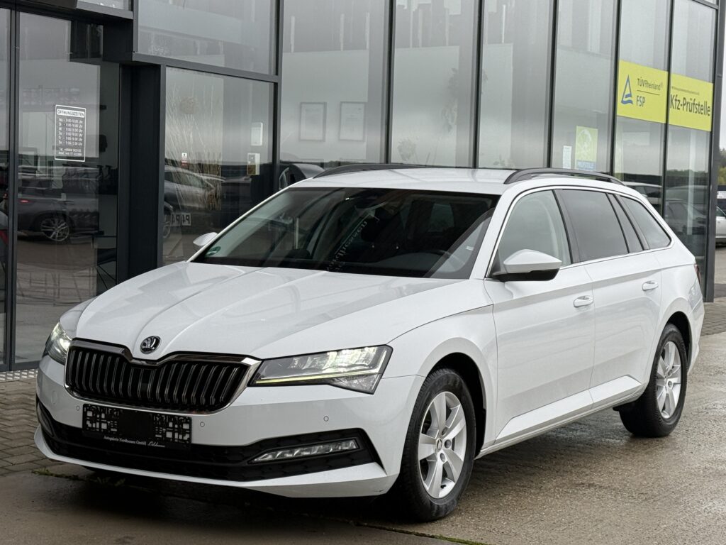Skoda Superb Ambition Memory/ACC/SHZ/Digital/LED