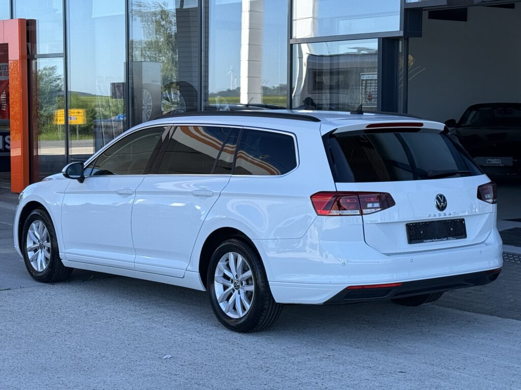 Volkswagen Passat Variant Business Kamera/Massage/SHZ/LED