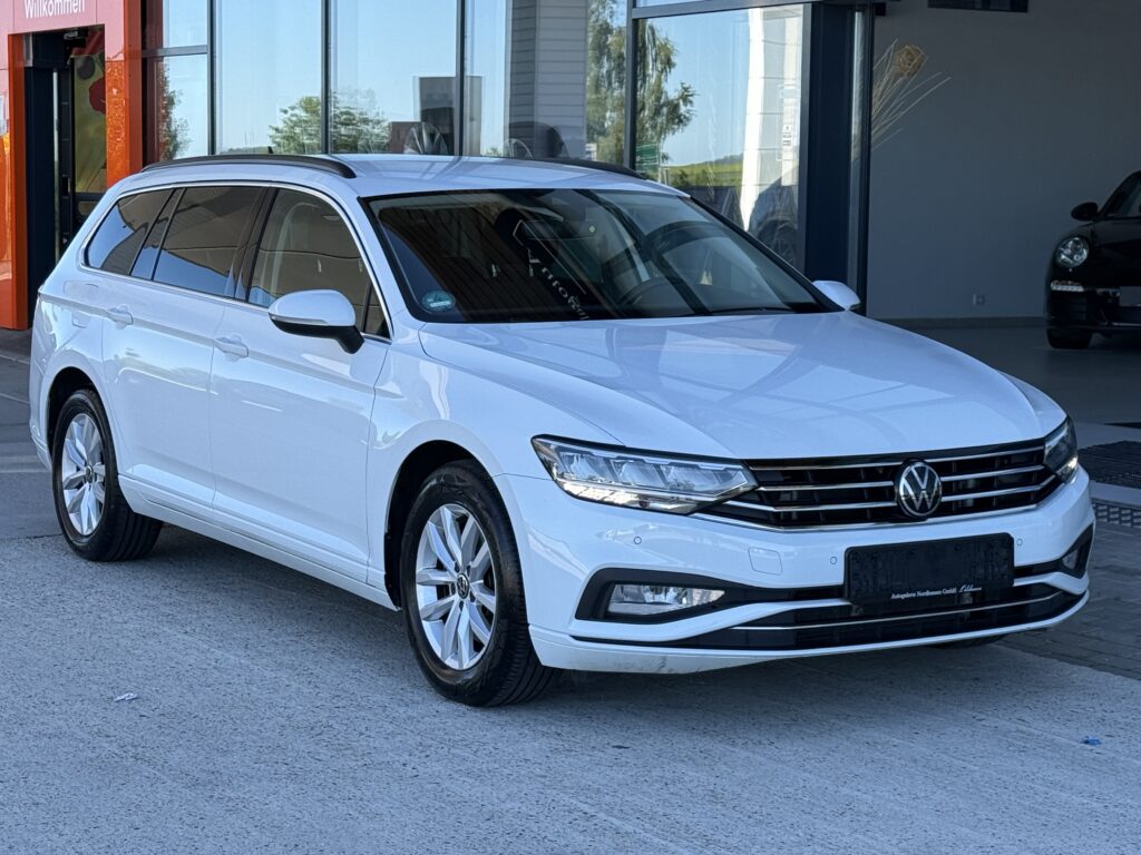 Volkswagen Passat Variant Business Kamera/Massage/SHZ/LED