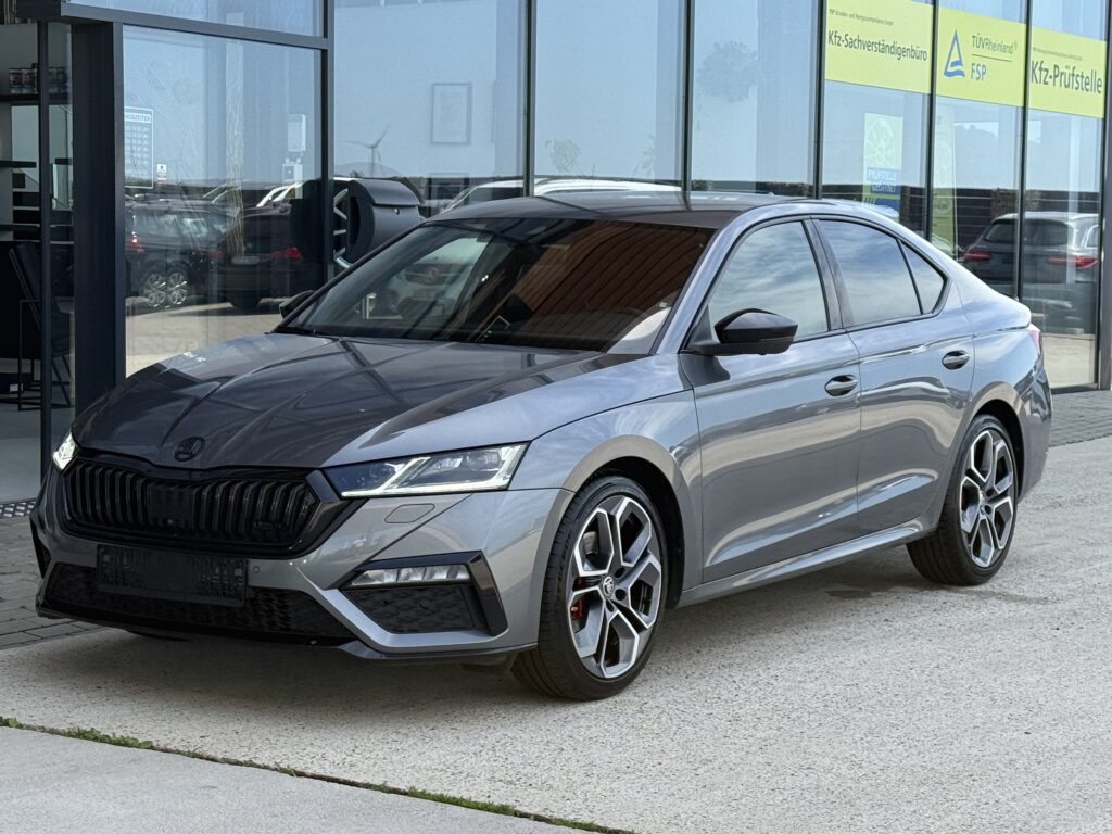 Skoda Octavia RS 360°/LKHZ/HUD/SHZ
