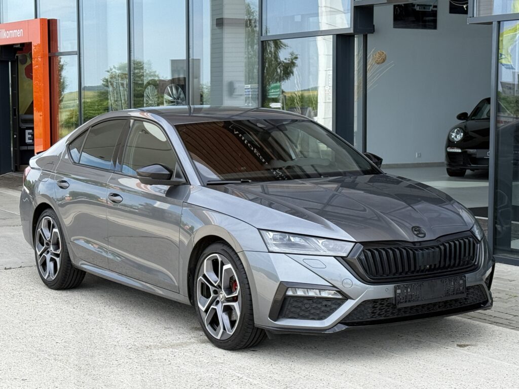 Skoda Octavia RS 360°/LKHZ/HUD/SHZ