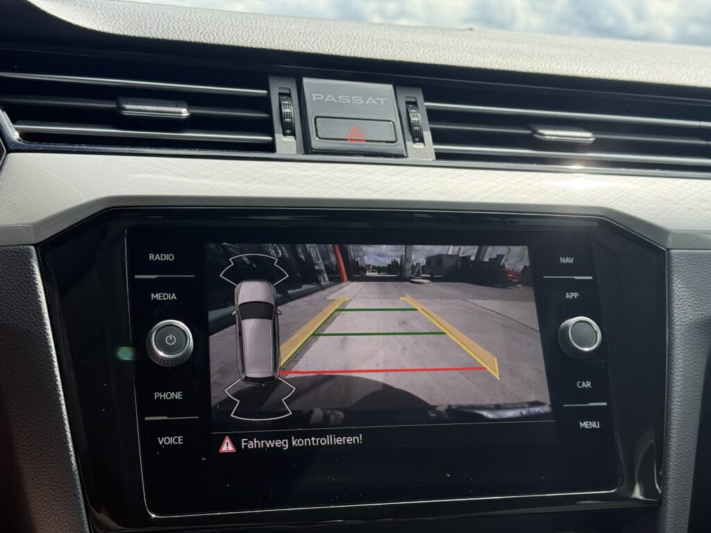 Volkswagen Passat Variant Business Kamera/LED/CarPlay/ACC/SHZ